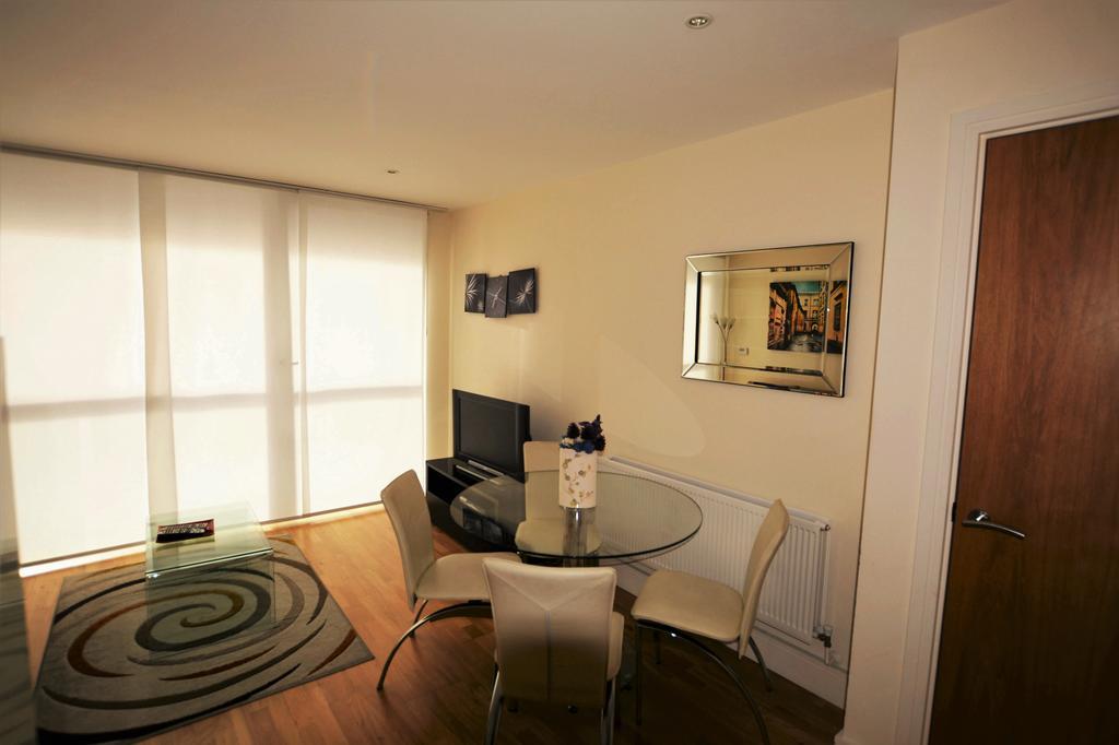 Zen - Excel & O2 Arena Apartahotel 4*